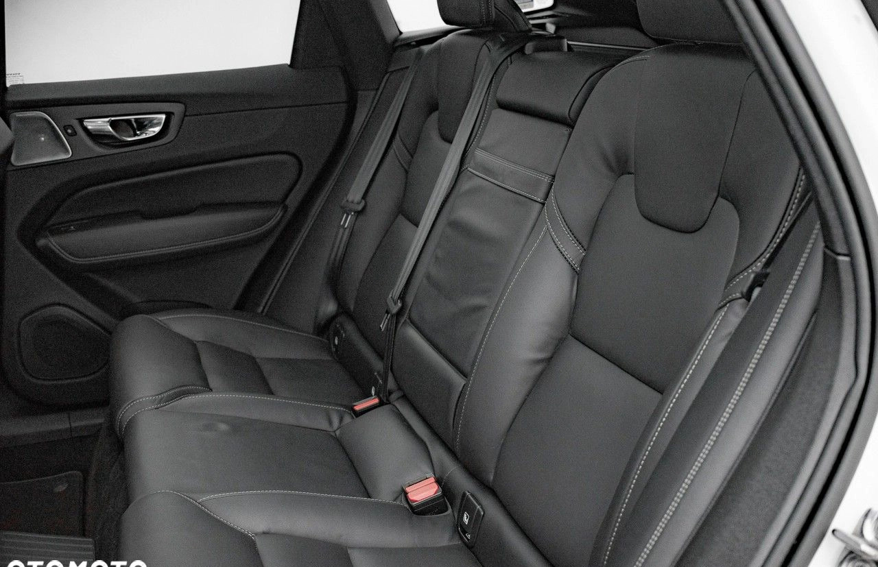 Volvo XC 60 cena 269850 przebieg: 14470, rok produkcji 2021 z Pelplin małe 781